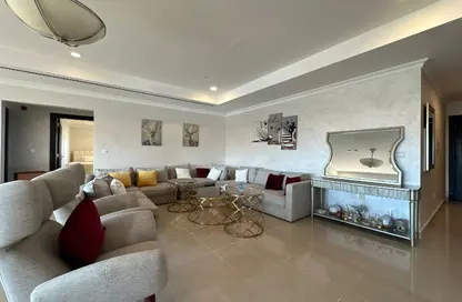 Apartment - 2 Bedrooms - 3 Bathrooms for rent in East Porto Drive - Porto Arabia - The Pearl Island - Doha