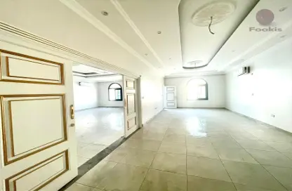 فيلا - 7 غرف نوم للايجار في شارع النعيجة - غرب الهلال - الهلال - الدوحة