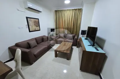 Apartment - 1 Bedroom - 1 Bathroom for rent in Umm Ghwailina Comm - Umm Ghuwalina - Umm Ghuwailina - Doha