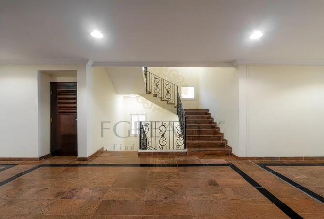 953694 - Property Image 3