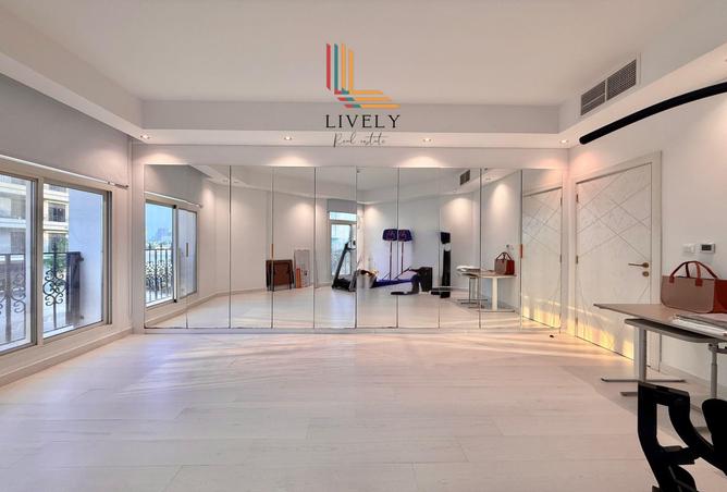949652 - Property Image 2