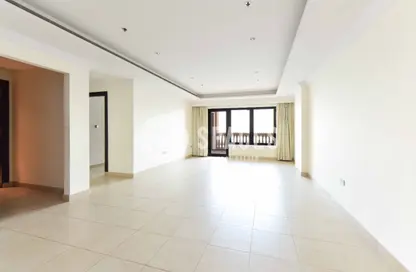 Apartment - 2 Bedrooms - 3 Bathrooms for rent in Tower 31 - Porto Arabia - The Pearl Island - Doha