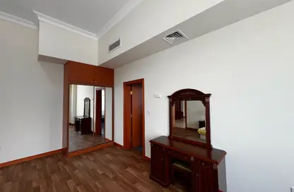 Apartment - 3 Bedrooms - 3 Bathrooms for rent in West Bay Tower - West Bay - West Bay - Doha