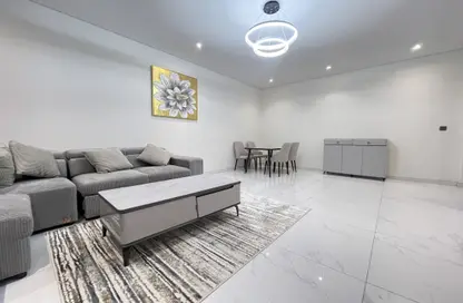 Apartment - 1 Bedroom - 1 Bathroom for rent in Salaja Street - Doha Al Jadeed - Doha