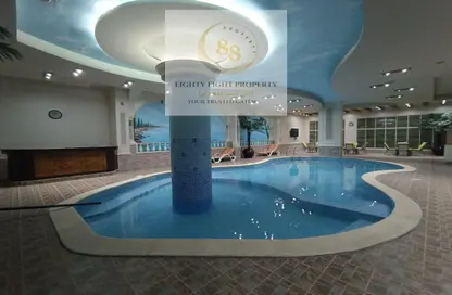 صورة لـ حوض سباحة (بنتهاوس  (روف - 2 غرف نوم - 3 حمامات للايجار في بناية عبدالله بن سلطان آل ثاني - الطريق الدائري الثالث - السد - الدوحة ، صورة رقم 1