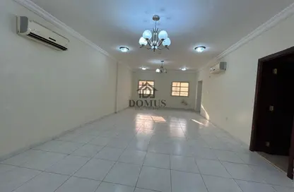 Apartment - 3 Bedrooms - 3 Bathrooms for rent in Thabit Bin Zaid Street - Al Mansoura - Doha