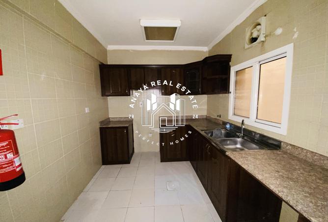 1010854 - Property Image 3