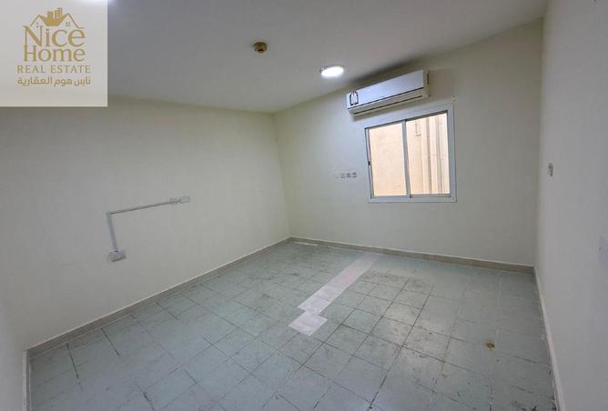 988593 - Property Image 3