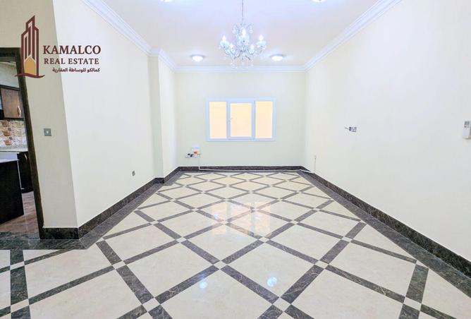 955412 - Property Image 2