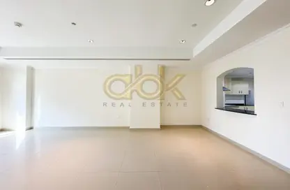 Apartment - 1 Bedroom - 2 Bathrooms for rent in East Porto Drive - Porto Arabia - The Pearl Island - Doha