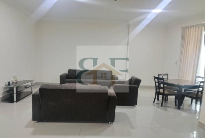 987610 - Property Image 3