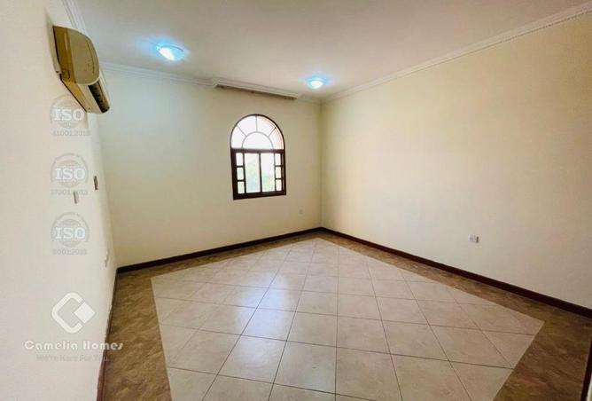 963355 - Property Image 3