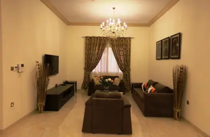 Apartment - 3 Bedrooms - 3 Bathrooms for rent in Anas Street - Fereej Bin Mahmoud North - Fereej Bin Mahmoud - Doha