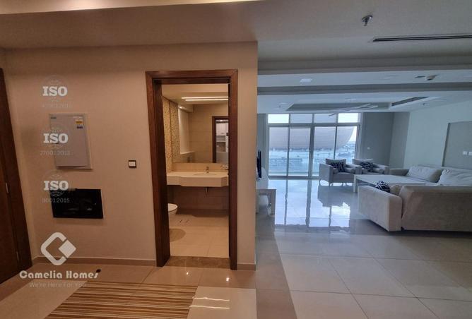 990437 - Property Image 3