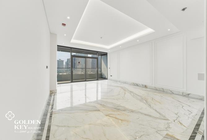 984104 - Property Image 2