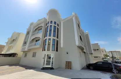 Apartment - 2 Bedrooms - 2 Bathrooms for rent in Bin Omran - Fereej Bin Omran - Doha