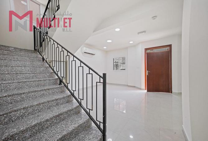 966792 - Property Image 3