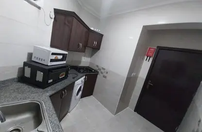 Apartment - 2 Bedrooms - 2 Bathrooms for rent in Najma 28 - Ibn Dirhem Street - Najma - Doha