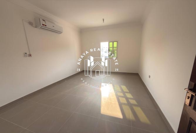 958917 - Property Image 2