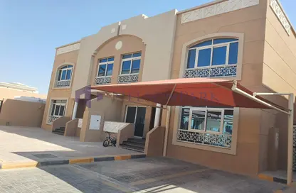 صورة لـ مبنى خارجي فيلا - 4 غرف نوم - 4 حمامات للايجار في وادي المرخ - مريخ - المريخ - الدوحة ، صورة رقم 1