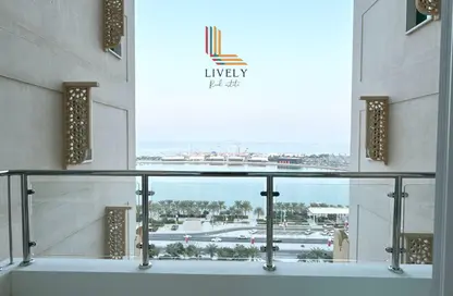 Apartment - 2 Bedrooms - 3 Bathrooms for rent in Marina Tower 07 - Marina District - Lusail