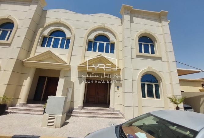 865977 - Property Image 2