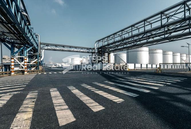 953698 - Property Image 3