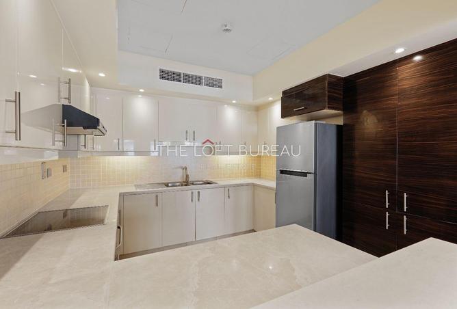 903240 - Property Image 3