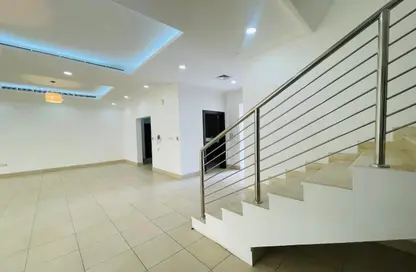 Compound - 5 Bedrooms - 6 Bathrooms for rent in West Gate - West Bay Lagoon - Doha