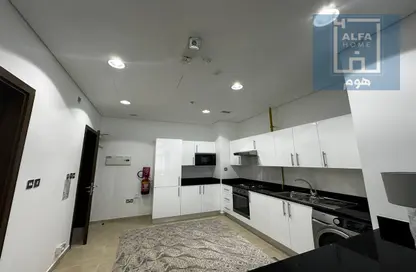 صورة لـ مطبخ شقة - 2 غرف نوم - 3 حمامات للايجار في والدورف أستوريا لوسيل - مدينة قطر الترفيهية - الوسيل ، صورة رقم 1