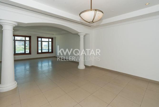 964952 - Property Image 2