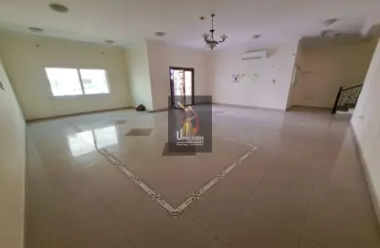 مجمع سكني - 4 غرف نوم - 4 حمامات للايجار في عين خالد - الدوحة