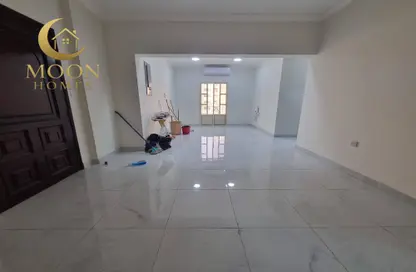 Apartment - 3 Bedrooms - 3 Bathrooms for rent in Muntazah 7 - Al Muntazah - Doha