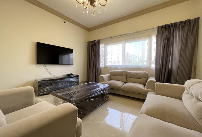 998129 - Property Image 2