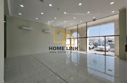 Show Room - Studio - 2 Bathrooms for rent in Al Nuaija Street - Al Hilal West - Al Hilal - Doha