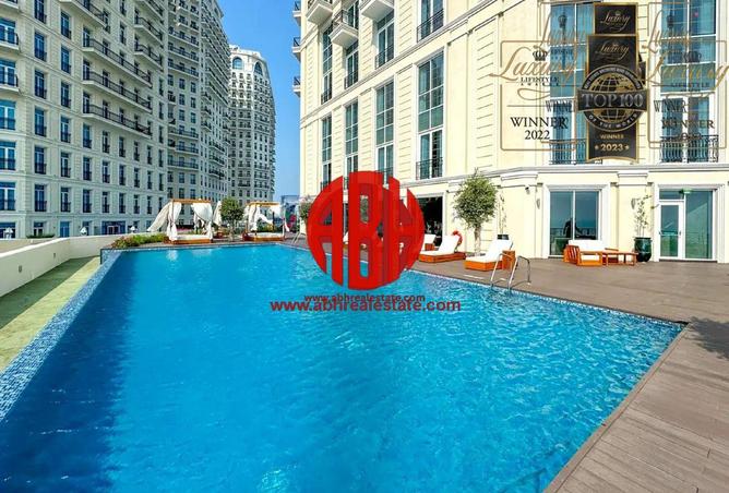 956702 - Property Image 3