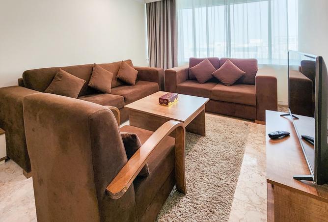 982816 - Property Image 3