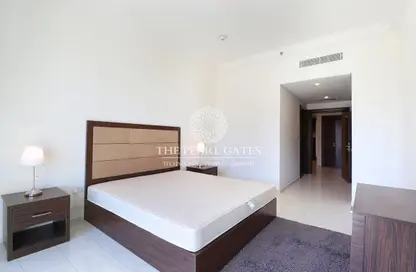 Apartment - 1 Bedroom - 2 Bathrooms for rent in Viva West - Viva Bahriyah - The Pearl Island - Doha