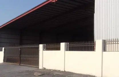 Warehouse - Studio - 2 Bathrooms for rent in East Industrial Street - Birkat Al Awamer - Al Wakra