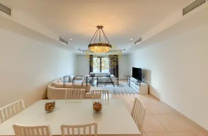 Apartment - 1 Bedroom - 2 Bathrooms for rent in West Porto Drive - Porto Arabia - The Pearl Island - Doha