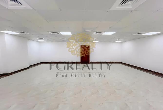 921414 - Property Image 2