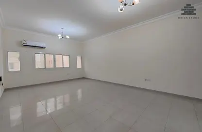 شقة - 2 غرف نوم - 2 حمامات للايجار في منتزه 7 - المنتزه - الدوحة