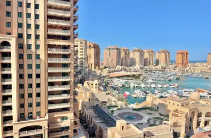 Apartment - 2 Bedrooms - 3 Bathrooms for rent in East Porto Drive - Porto Arabia - The Pearl Island - Doha