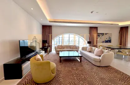 Penthouse - 3 Bedrooms - 4 Bathrooms for rent in Floresta Gardens - Floresta Gardens - The Pearl Island - Doha