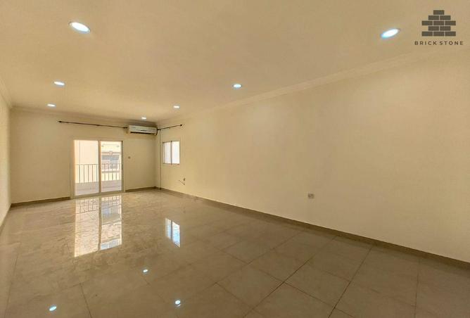 978050 - Property Image 2