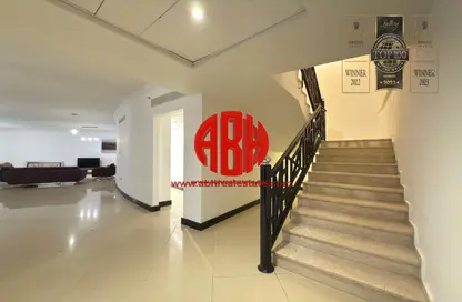 Duplex - 3 Bedrooms - 2 Bathrooms for rent in Al Shatt Street - West Bay - Doha