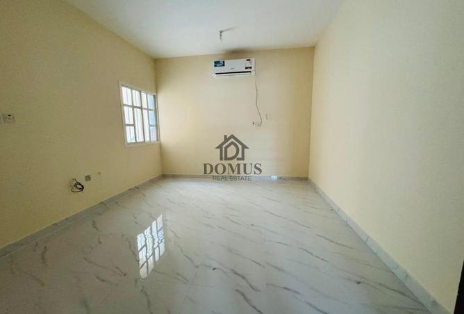 967766 - Property Image 3