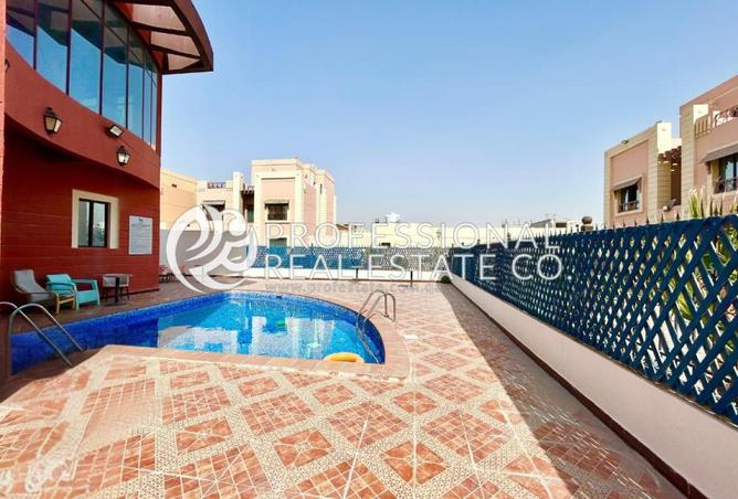 960745 - Property Image 2