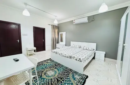Apartment - Studio - 1 Bathroom for rent in Old Airport Road - Doha