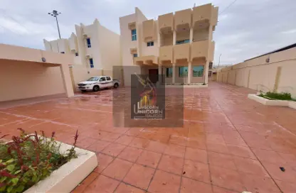 فيلا - استوديو - 3 حمامات للايجار في اللقطة - اللقطة - الدوحة